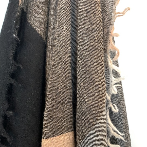 Wilfred 100% Wool colour blocks scarf - Picture 3 of 9